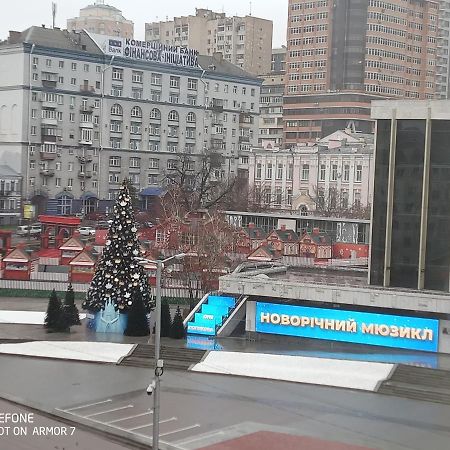 Двухкомнатная Квартира С Видом На Дворец Украина Kiev Exterior foto